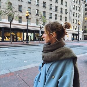 Meet your Posher, Annika